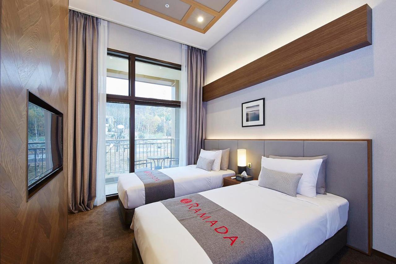 Ramada Hotel & Suite By Wyndham Gangwon Pyeongchang Extérieur photo